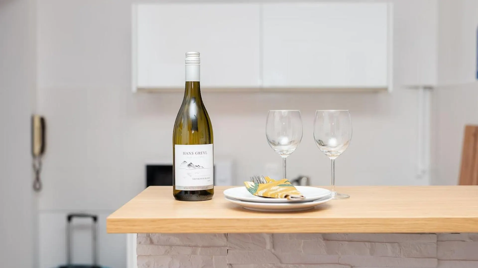 Apartment Rent Like Home - Nowolipki 9A Warsaw